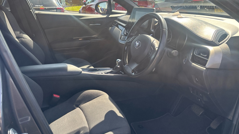 Toyota C-HR 1.8 Hybrid Dynamic 5dr CVT Hybrid Hatchback